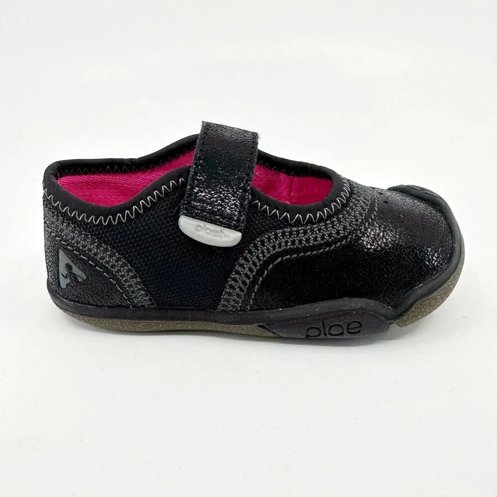 Plae Emme Black Pink Baby Toddler Size 6 Laceless Sneakers 103012 001